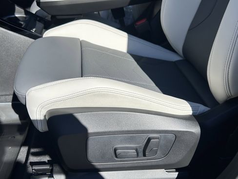 Used 2026 BMW X1 xDrive28i w/ Technology Package image 27