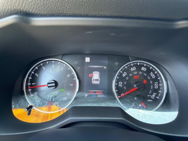 Used 2022 Toyota RAV4 XLE Premium FWD image 27