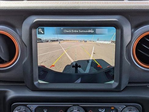 Used 2023 Jeep Gladiator Mojave w/ Trailer Tow Package image 13