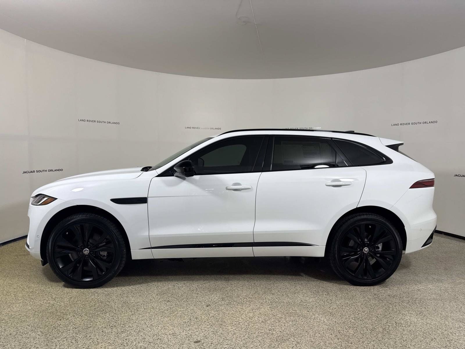 New 2026 Jaguar F-PACE R-Dynamic S AWD/4WD image 2