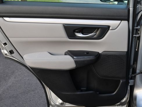 Used 2019 Honda CR-V LX image 14