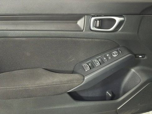 Used 2023 Honda Civic Sport image 14