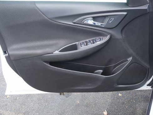 Used 2024 Chevrolet Malibu LT image 8