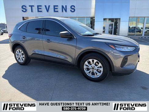 Used 2024 Ford Escape Active w/ Cold Weather Package image 2