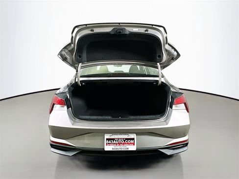 Used 2021 Hyundai Elantra SEL w/ Convenience Package image 33