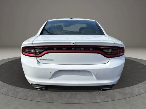 Used 2022 Dodge Charger SXT RWD image 6