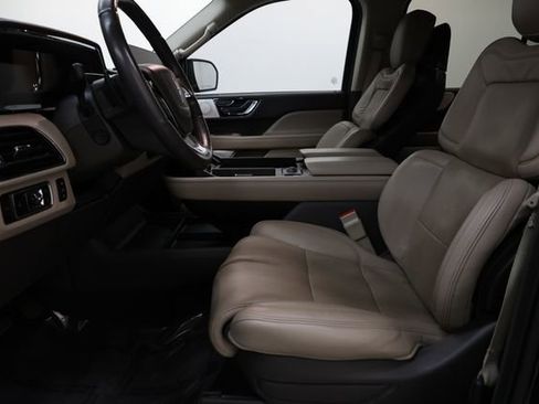 Used 2023 Lincoln Navigator Reserve image 49