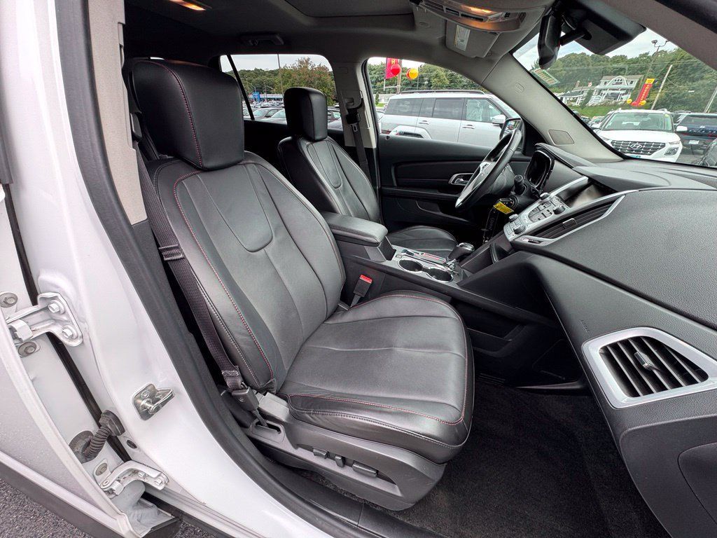 Used 2017 GMC Terrain SLT w/ Driver Alert Package I FWD image 26