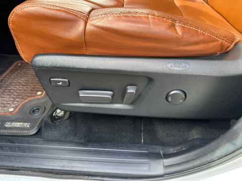 Used 2021 Toyota Tundra 1794 Edition AWD/4WD image 18