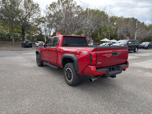 Used 2024 Toyota Tacoma TRD Off-Road image 3