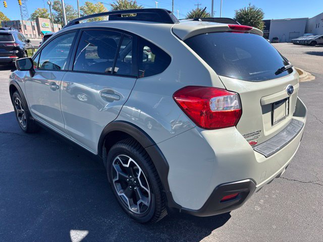 Used 2015 Subaru Crosstrek 2.0i Premium w/ Moonroof Package AWD/4WD image 3