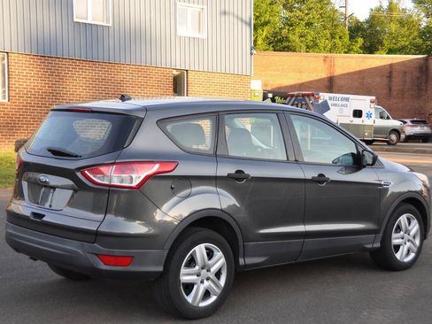 Used 2015 Ford Escape S FWD image 6