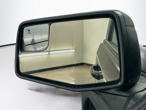 Used 2024 GMC Sierra 1500 Elevation image 16