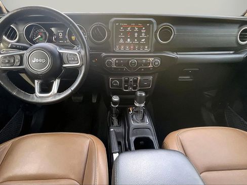 Used 2023 Jeep Wrangler Unlimited Sahara w/ Cold Weather Group image 16