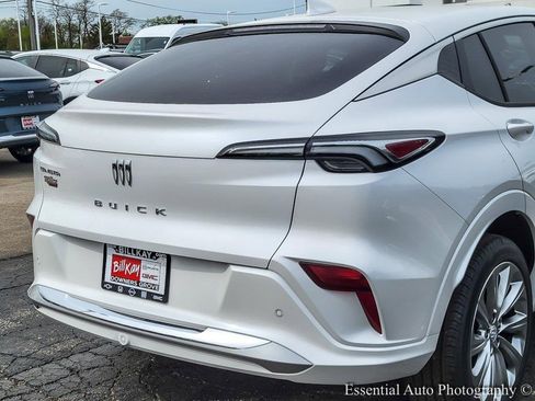 New 2025 Buick Envista Avenir image 7