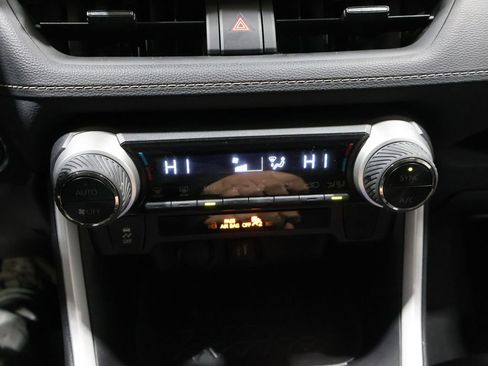 Used 2024 Toyota RAV4 XLE image 28