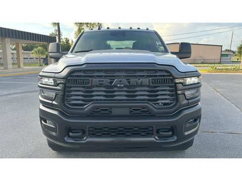 New 2026 RAM 3500 Tradesman AWD/4WD image 9