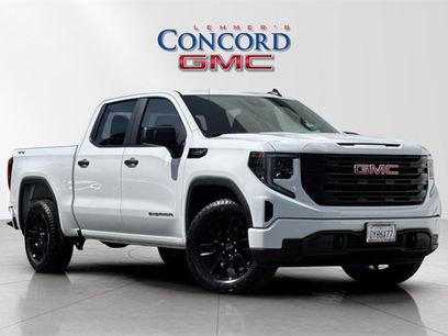 Used 2025 GMC Sierra 1500 Pro w/ Graphite Edition