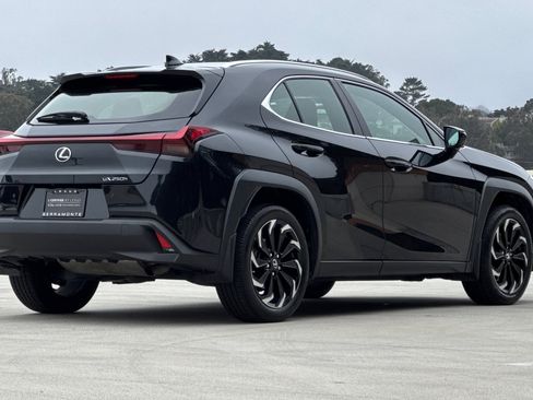 Used 2023 Lexus UX 250h FWD w/ Accessory Package (Z2) image 8
