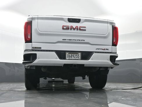 Used 2022 GMC Sierra 1500 AT4X image 28