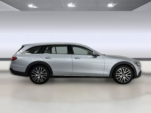 Used 2022 Mercedes-Benz E 450 4MATIC All-Terrain Wagon image 7