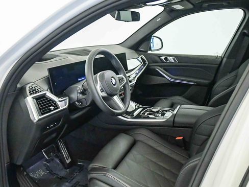 Used 2026 BMW X5 sDrive40i w/ M Sport Package image 19