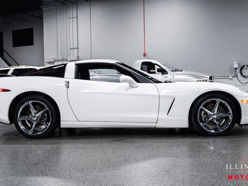 Used 2012 Chevrolet Corvette Coupe image 5