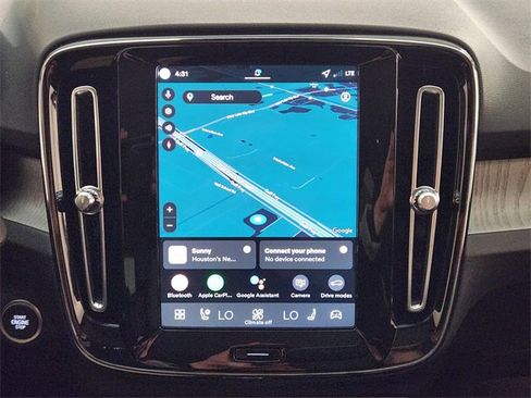 New 2026 Volvo XC40 B5 Plus w/ Protection Package Premier image 16