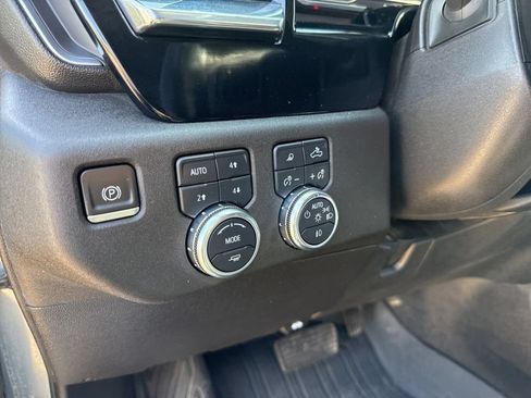 Used 2024 GMC Sierra 2500 SLT w/ SLT Premium Package AWD/4WD image 27