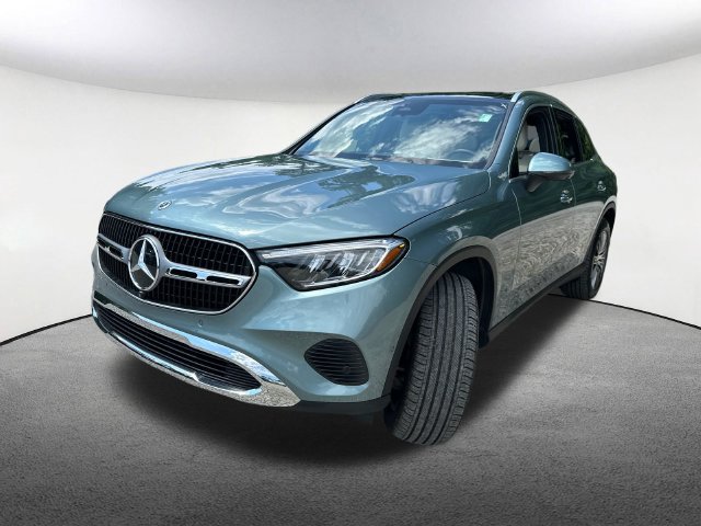 Used 2026 Mercedes-Benz GLC 300 4MATIC image 4