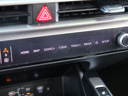 Used 2025 Kia Sorento S w/ Panoramic Sunroof Package FWD image 26