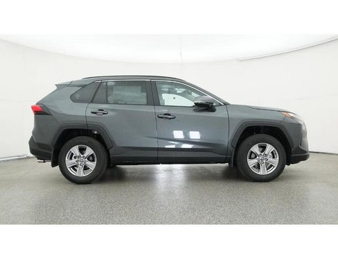 Used 2025 Toyota RAV4 XLE w/ Convenience Package FWD image 27