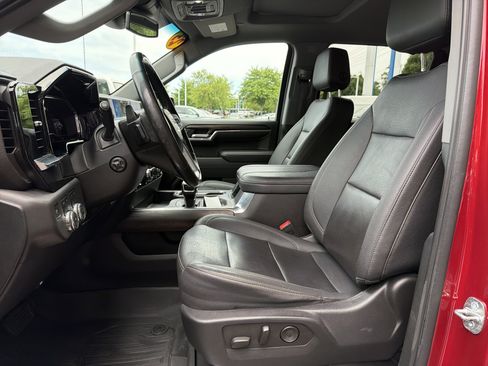 Used 2023 GMC Sierra 1500 SLT w/ SLT Premium Package AWD/4WD image 16