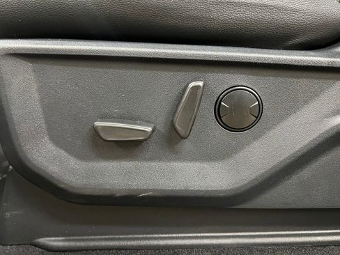 New 2025 Ford F150 Lariat w/ Equipment Group 501A Mid image 33