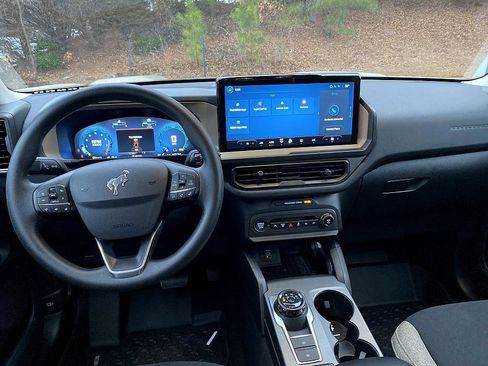 Used 2025 Ford Bronco Sport Big Bend image 10