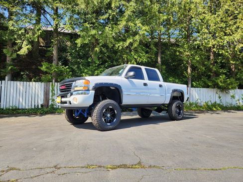 Used 2005 GMC Sierra 1500 SLT w/ Light Duty Power Package AWD/4WD image 23