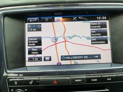 Used 2013 Jaguar XJ image 24