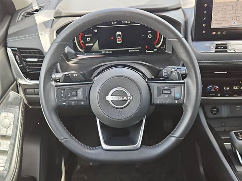 Certified 2024 Nissan Rogue SL w/ SL Premium Package FWD image 29