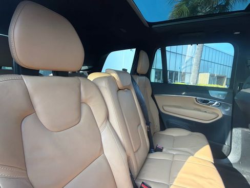 Used 2023 Volvo XC90 B6 Ultimate w/ Lounge Package AWD/4WD image 21