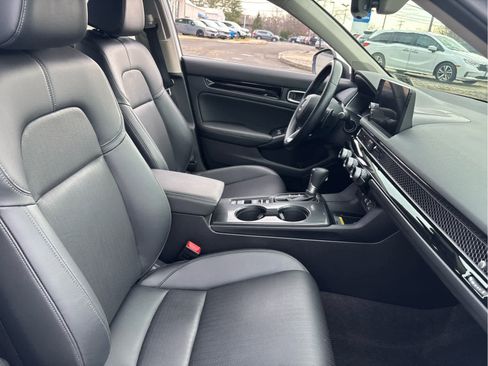 Certified 2022 Honda Civic Touring image 30