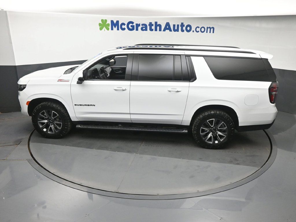 Used 2024 Chevrolet Suburban Z71 w/ Luxury Package AWD/4WD image 26