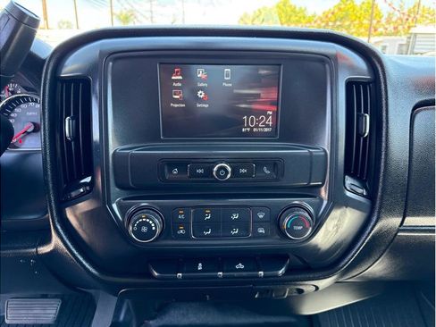 Used 2017 GMC Sierra 1500 2WD Double Cab image 9