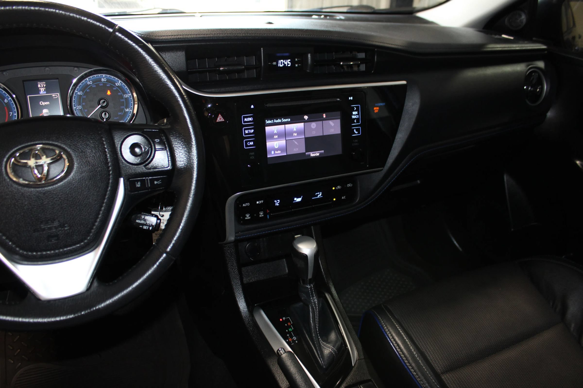 Used 2018 Toyota Corolla SE FWD image 13