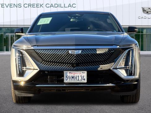 Certified 2024 Cadillac Lyriq Tech w/ Driver Assist Package image 8