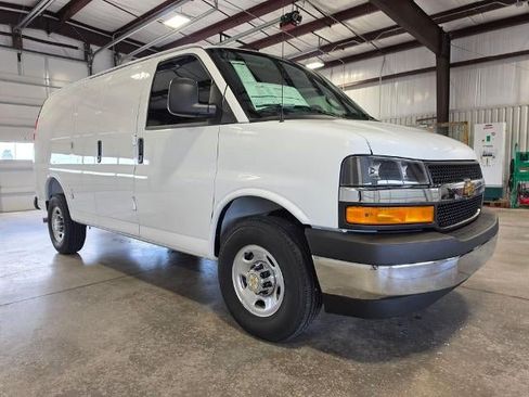 New 2026 Chevrolet Express 2500 w/ Driver Convenience Package RWD image 6