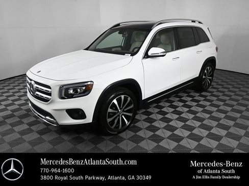 Certified 2021 Mercedes-Benz GLB 250 4MATIC image 1