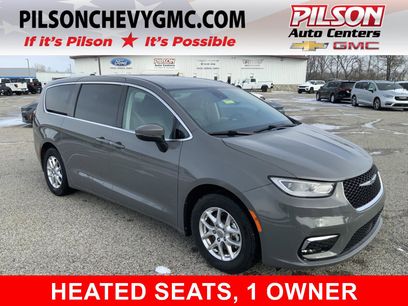 Used 2023 Chrysler Pacifica Touring-L