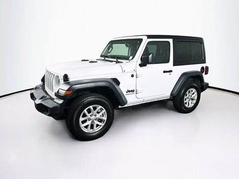 Used 2023 Jeep Wrangler Sport AWD/4WD image 4