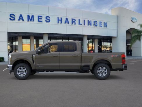 New 2026 Ford F250 XLT w/ XLT Premium Package image 3