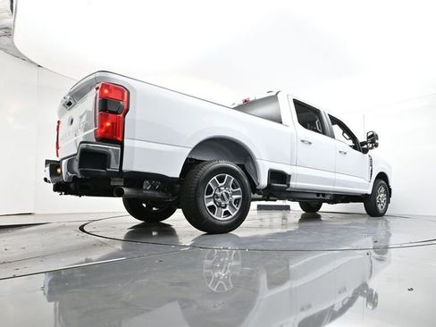New 2026 Ford F250 Lariat RWD image 32